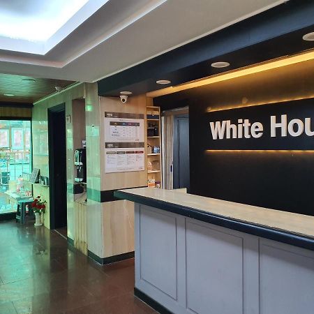 White House Hotel Sokcho Exterior photo