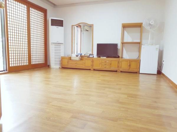 White House Hotel Sokcho Exterior photo